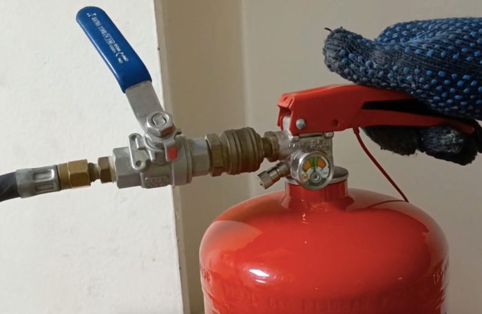 Những sai lầm thường gặp khi nạp khí bình chữa cháy